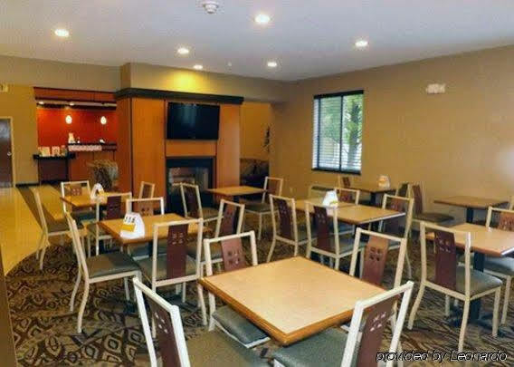 Spark By Hilton Indianapolis Northeast Фишърс Екстериор снимка